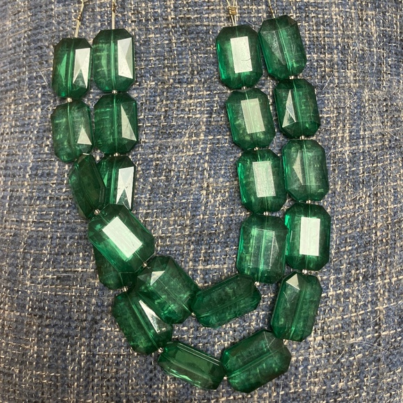 Chunky Green Necklace! - Picture 1 of 3